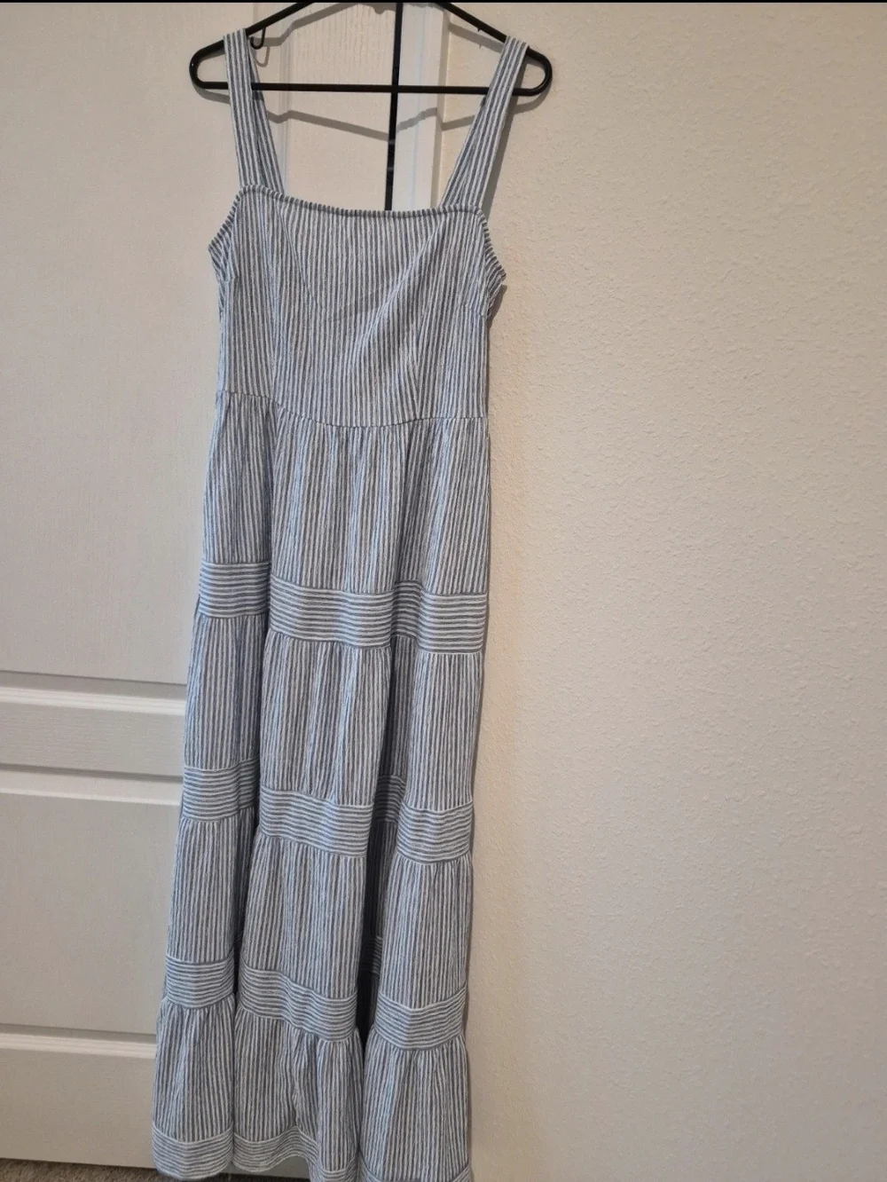 Cupshe Blue & White Vertical Striped Tiered Square Neck Maxi Dress Size M - Picture 3 of 7